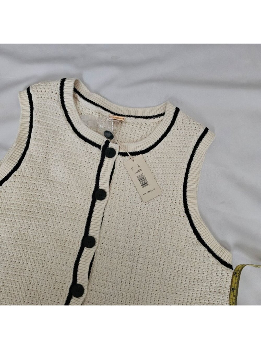 Magaschoni Cream Textured Knit Sleeveless Button-Front Sweater Vest Size Large - Picture 5 of 10